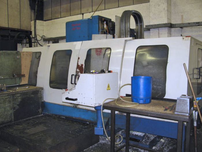 CNC Centro de Mecanizado HARTFORD HV 70A, vertical